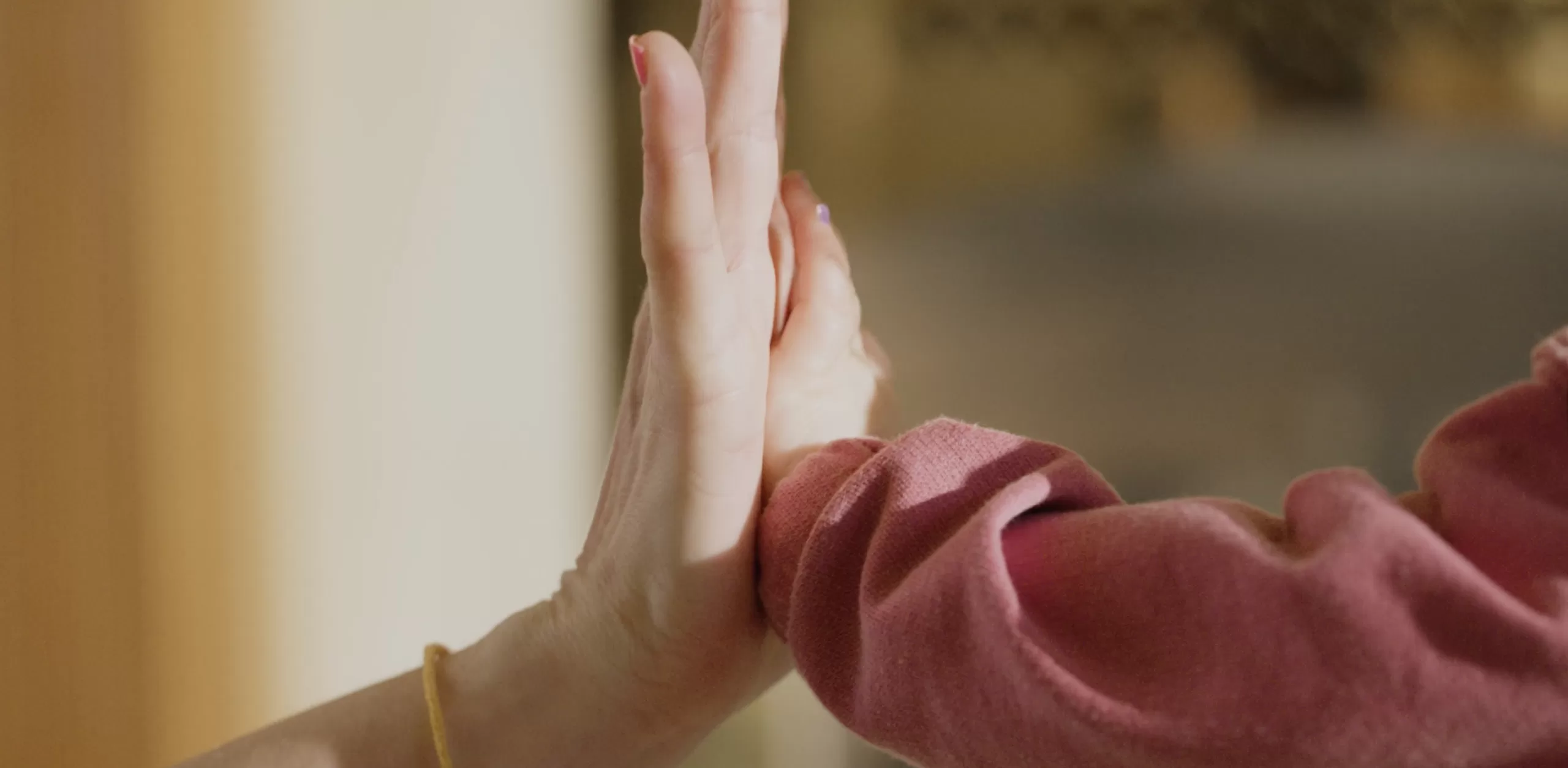 Child-Parent-High-Five